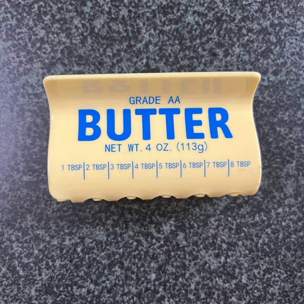 NWT Butter Novelty Claw Clip